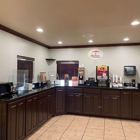 Super 8 By Wyndham Amarillo Central Tx Εξωτερικό φωτογραφία